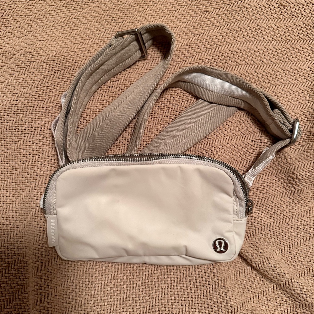 Lululemon Belt Bag - White Opal